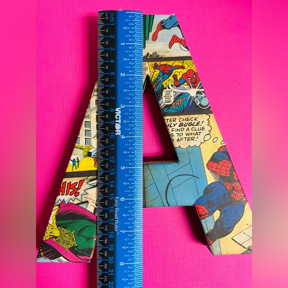 🕷️ Chunky wooden letter Spiderman comics paper Different letters available - Picture 3 of 16